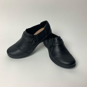 Clarks Collection Soft Cushion Black Loafers 6M